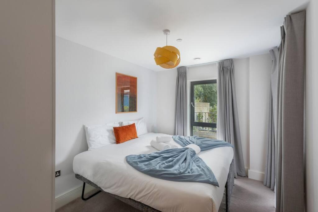 Апартаменты Stylish 2 Bed 2 Bath In Highgate & Free Parking Лондон Экстерьер фото